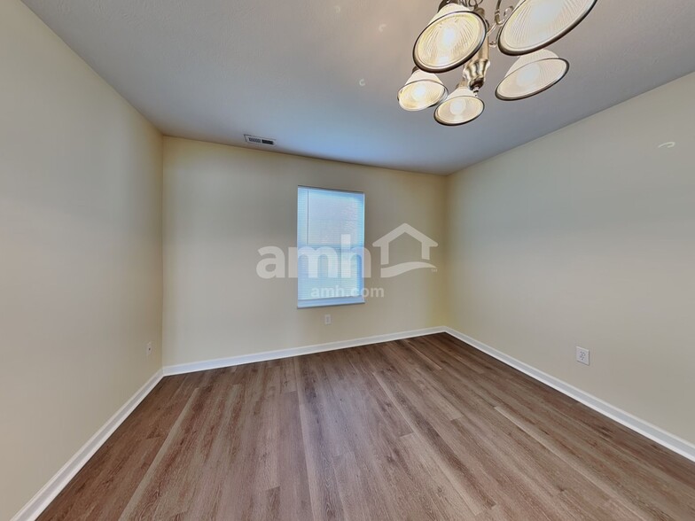 Building Photo - 7674 Pipestone Dr