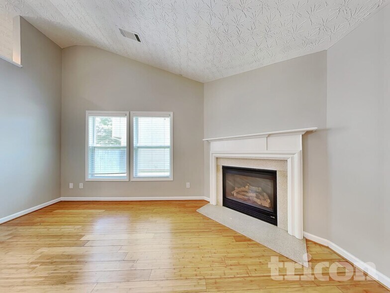 Building Photo - 3692 Tullamore Ln