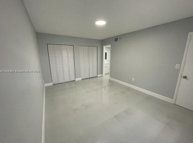 Building Photo - 17500 NW 68th Ave