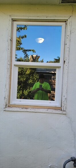 Building Photo - 751 Yosemite Pky