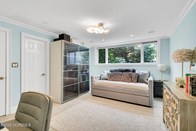 Building Photo - 16 Bingham Hill Cir