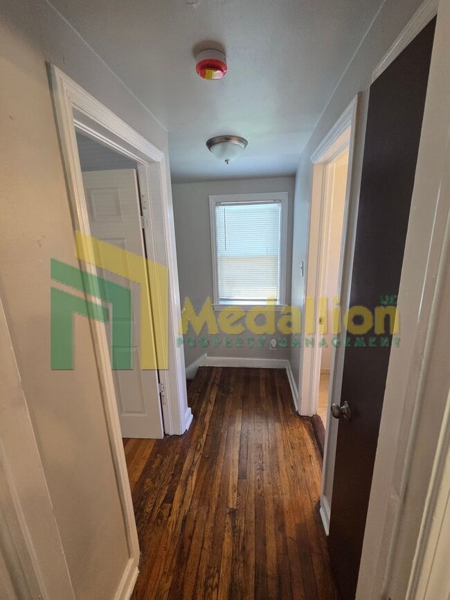 Building Photo - 8724 S Eggleston Ave