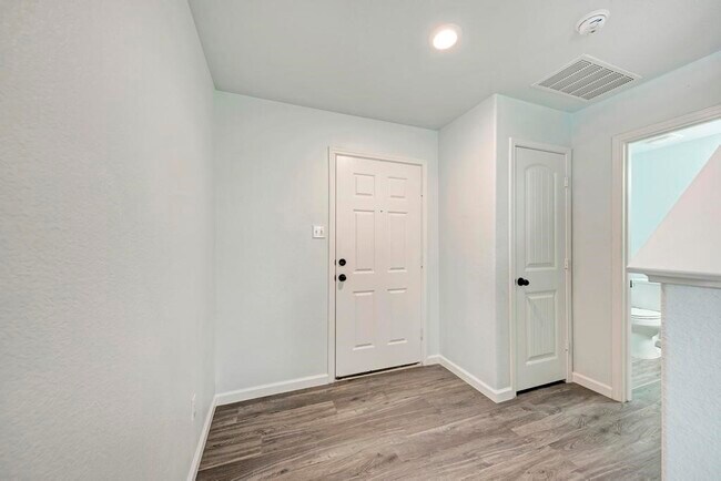 Building Photo - 801 Estes Park