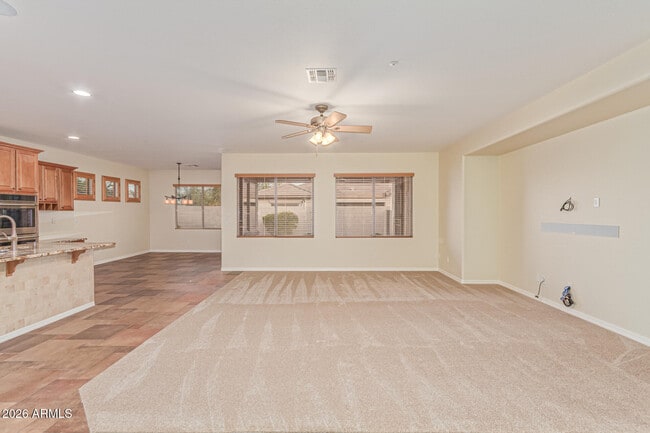 Building Photo - 9058 W Redbird Rd