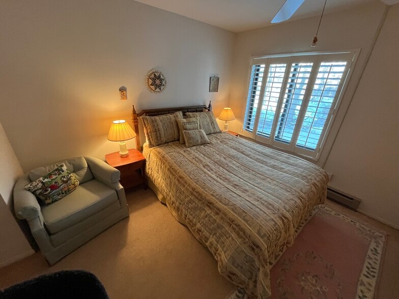 Building Photo - 6302 Mineral Point Rd