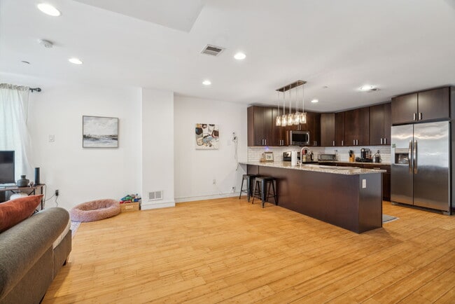 Building Photo - 3863 Terrace St