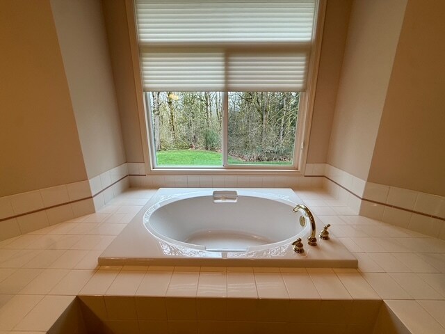 Building Photo - 15902 Manion Way NE