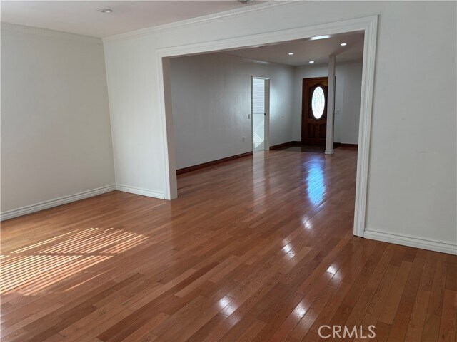 Building Photo - 11246 Lull St