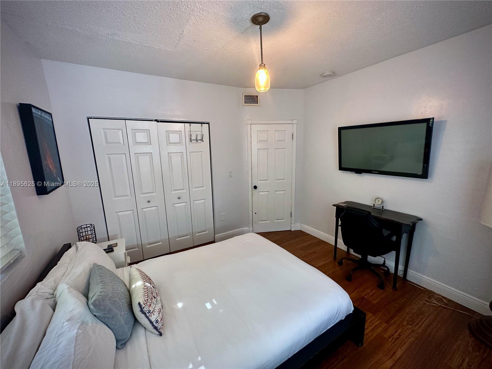 Building Photo - 742 NW 50th St