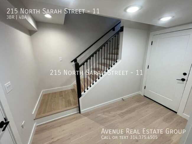 Building Photo - 215 N Sarah St