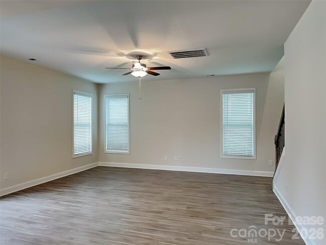 Building Photo - 148 Kingshall Rd