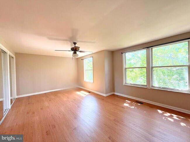 Building Photo - 13331 Demetrias Way