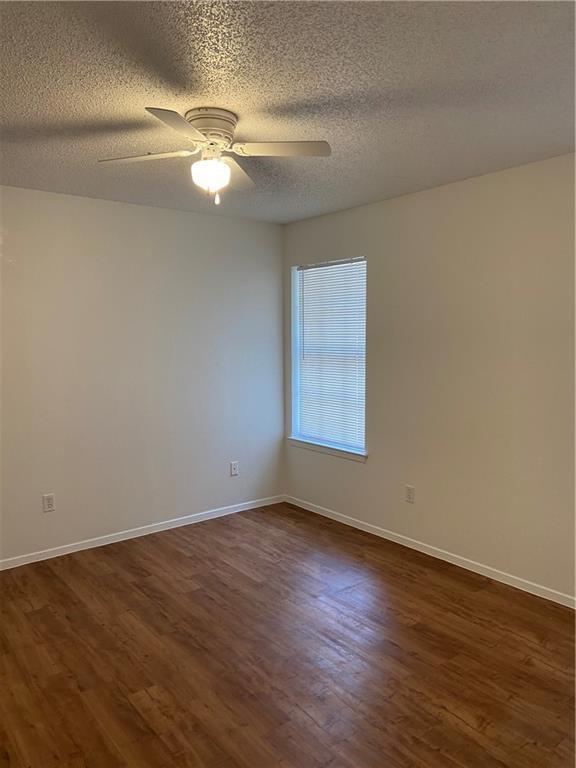 Building Photo - 11901 Swearingen Dr