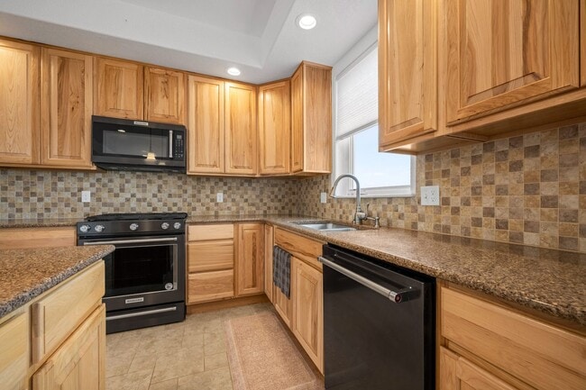 Building Photo - A Beautiful Home in the Heart of Pueblo West!
