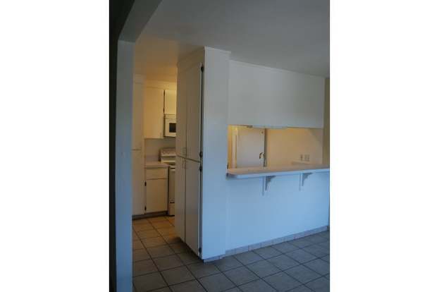 Building Photo - 280 Tradewinds Dr
