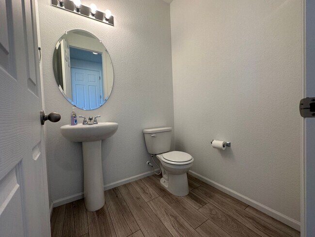 Building Photo - 7088 Preble Dr