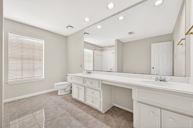 Building Photo - 4506 Warwick Dr