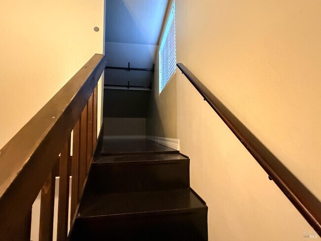 Building Photo - 212 Hermosa Ave