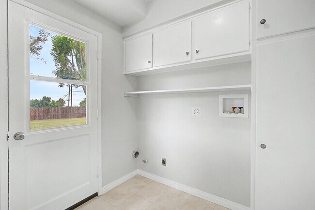 Building Photo - Rolling Hills Ranch House — Updated 3BR Home on a Massive Lot