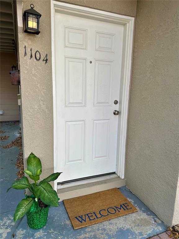 Building Photo - 1104 Hardy Ave