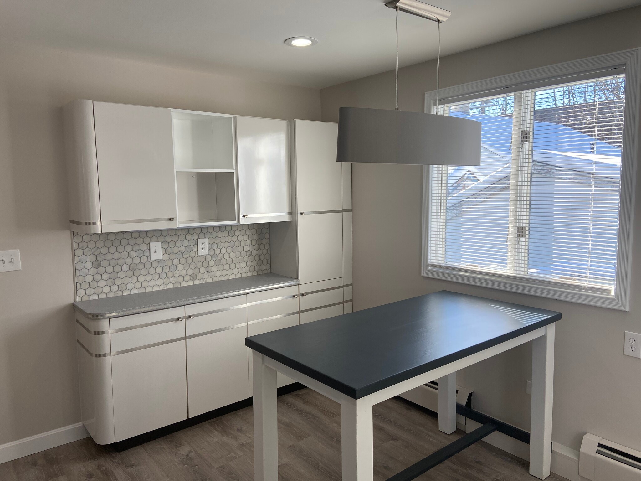 Building Photo - 50 Carteret St