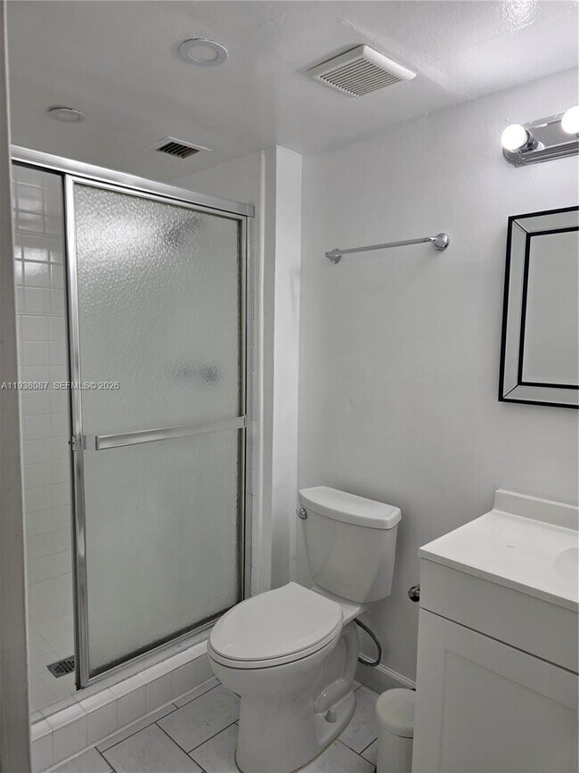 Building Photo - 6921 Environ Blvd