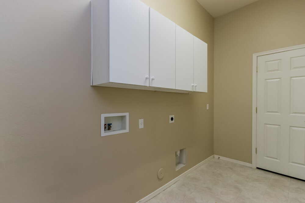 Building Photo - 2107 S Sabrina