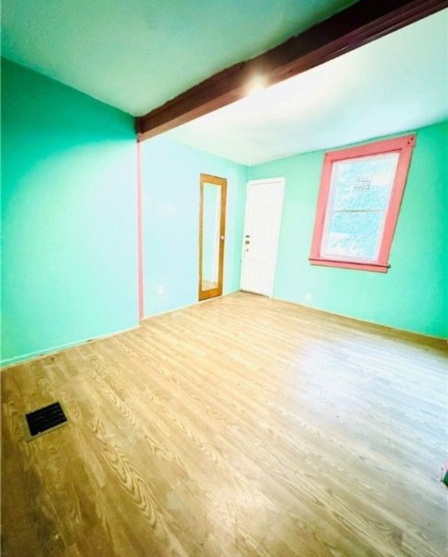 Building Photo - 285 Winslow Ave