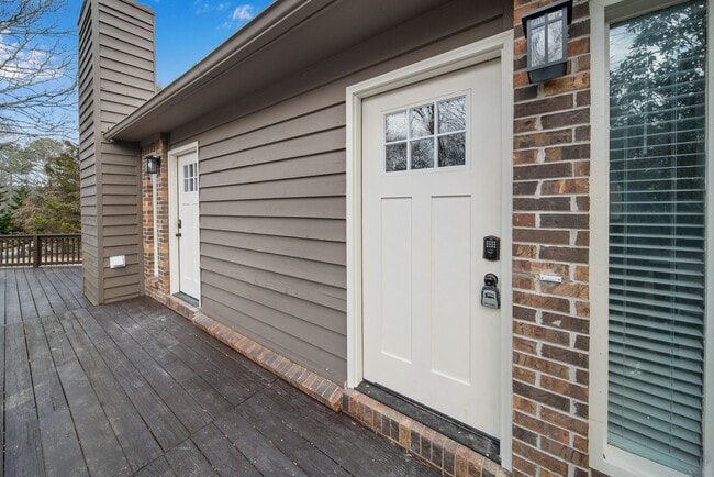 Building Photo - 6008 Champion Rd