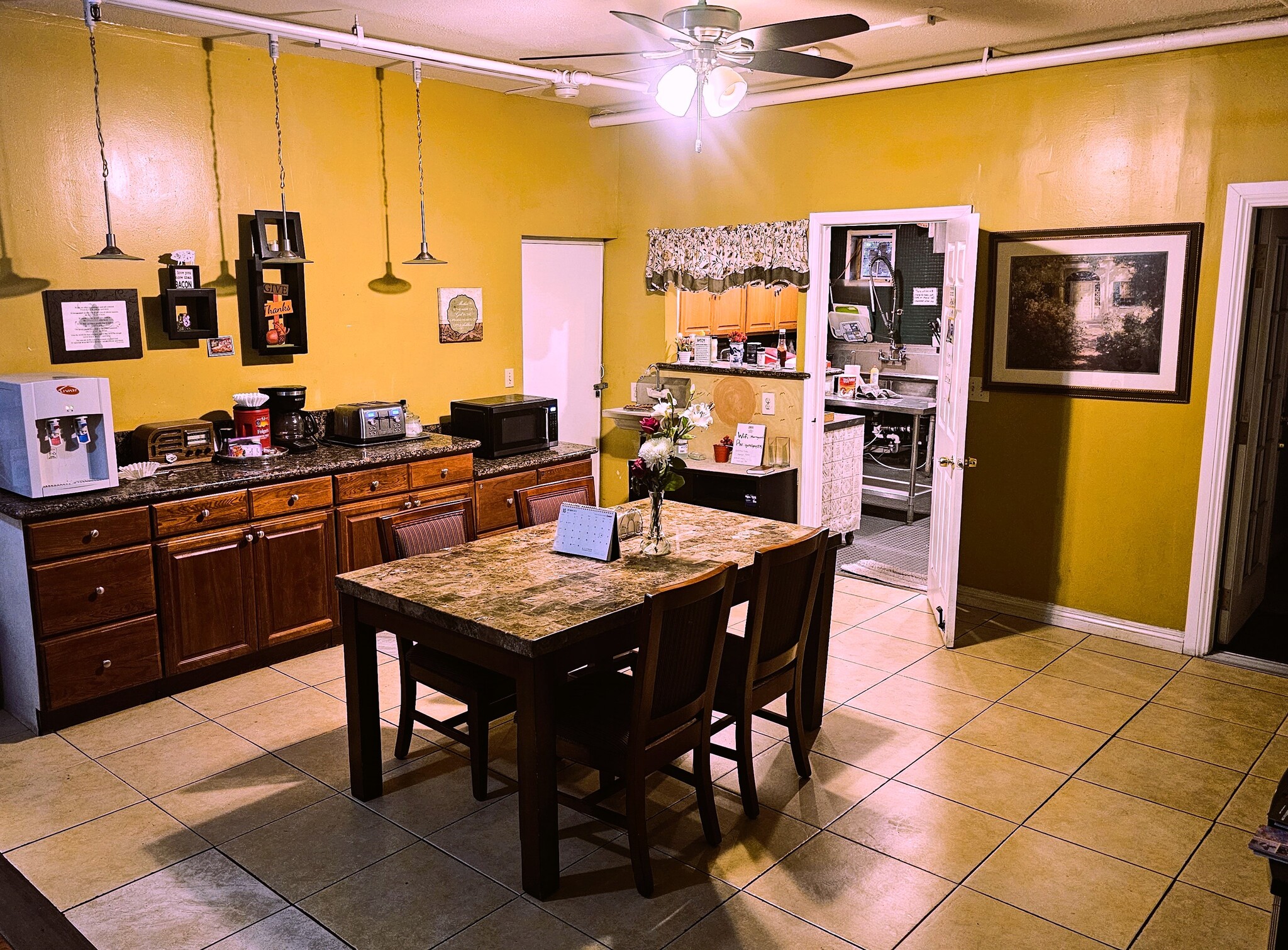 Shared dining room - 354 Normandie Ave