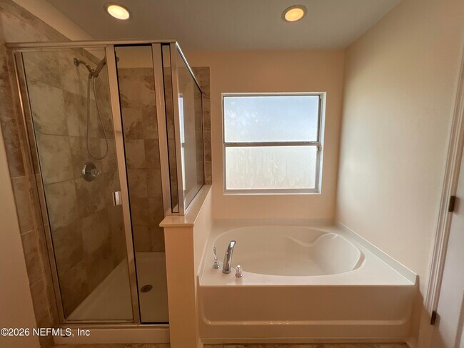 Building Photo - 395 Candlebark Dr