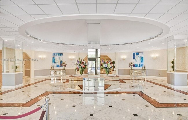 Building Photo - 3800 S Ocean Dr