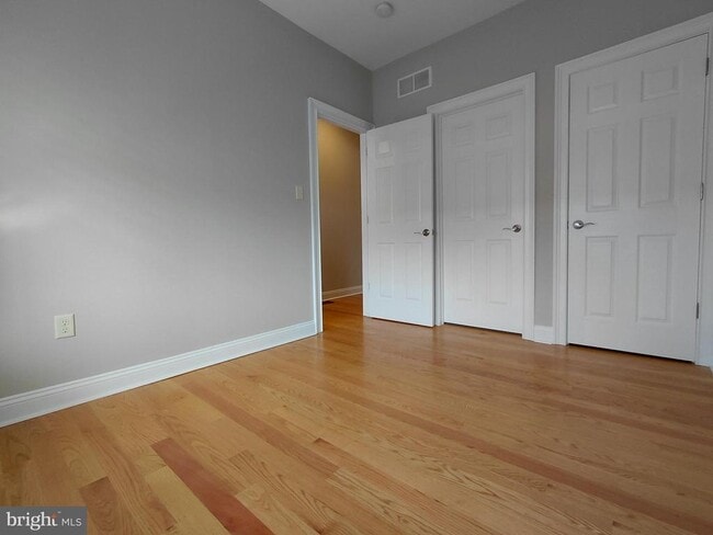 Building Photo - 912 Cemetery Rd