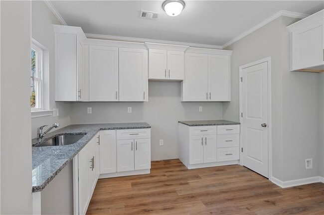 Building Photo - 2832 Laurel Ridge Cir