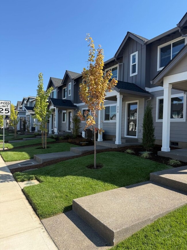 Building Photo - Brand New Home! Be The First To Live Here! Great Location! Spacious 3 Bedroom Townhome! Neighborh...