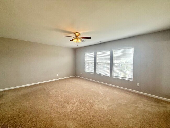 Building Photo - 6016 Namozine Ct