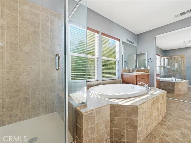 Building Photo - 2947 Gilbert Ave