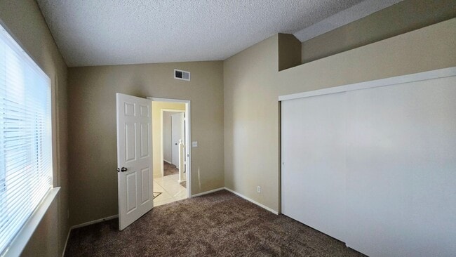 Building Photo - 9013 Quiet Cove Way