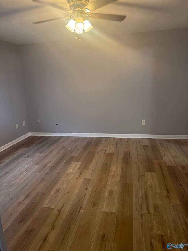 Building Photo - 3218 Uvalde Ln NW
