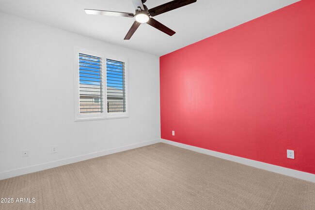 Building Photo - 22303 N Daniel Dr
