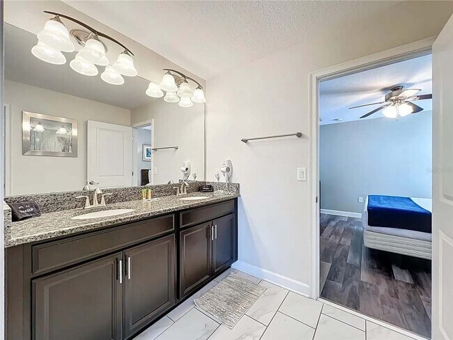 Building Photo - 9048 Sand Trap Dr