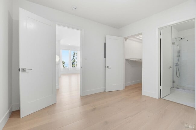 Building Photo - 172 Bella Vista Ave