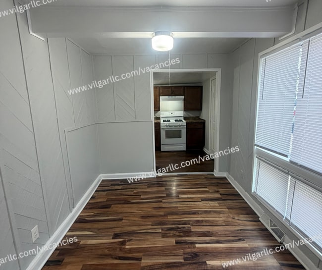 Building Photo - 2-Bedroom • 1-Bathroom Home