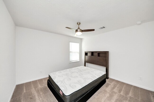 Building Photo - 23434 Stahl Creeks Ln