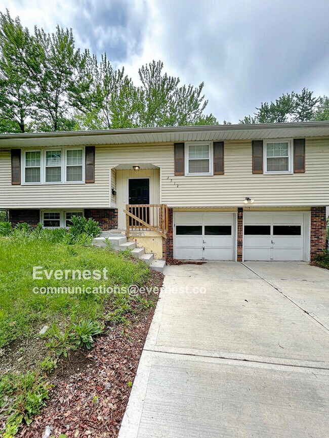 Primary Photo - 3512 Bridge Manor Dr