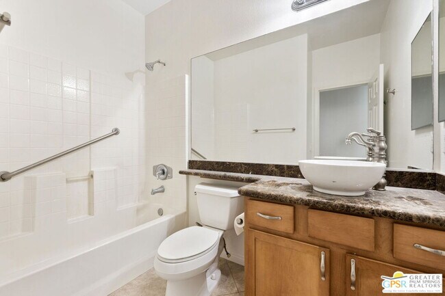 Building Photo - 82011 Deniro Ct