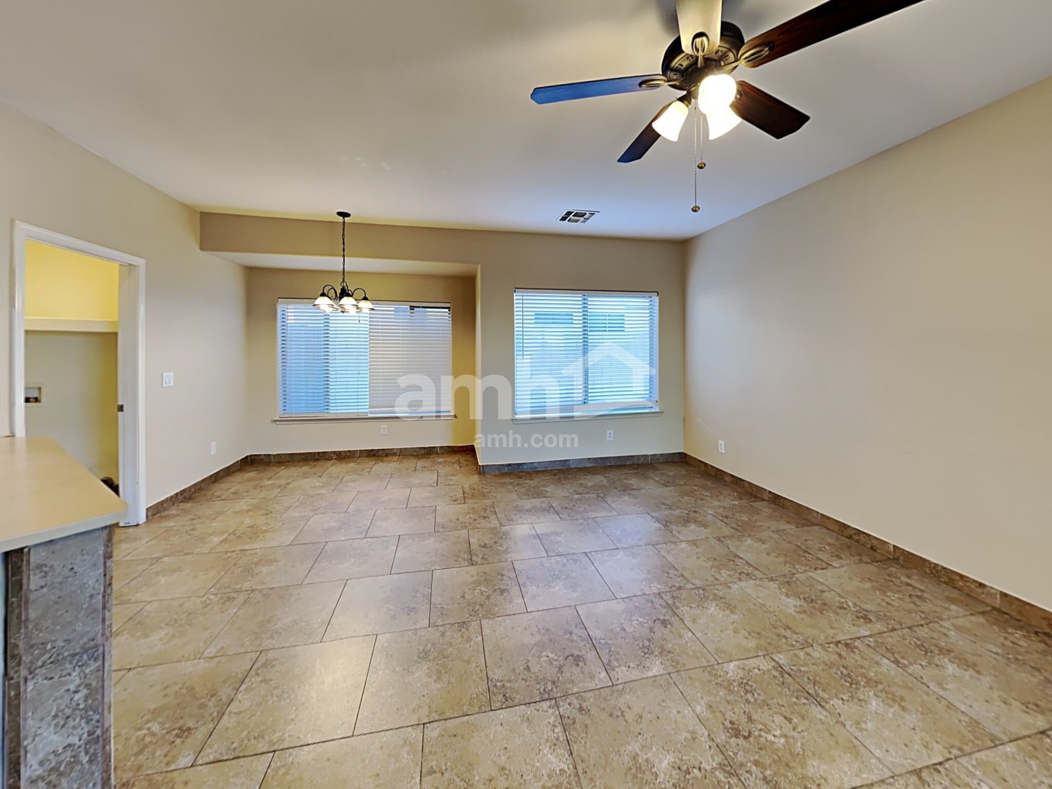 Building Photo - 12566 W Cheery Lynn Rd