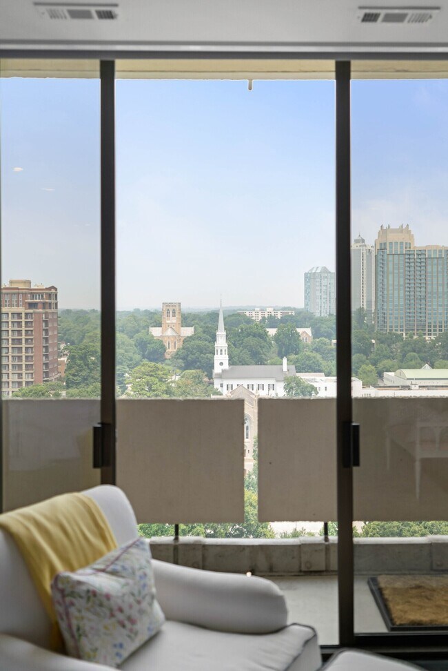 Building Photo - 2575 Peachtree Rd NE