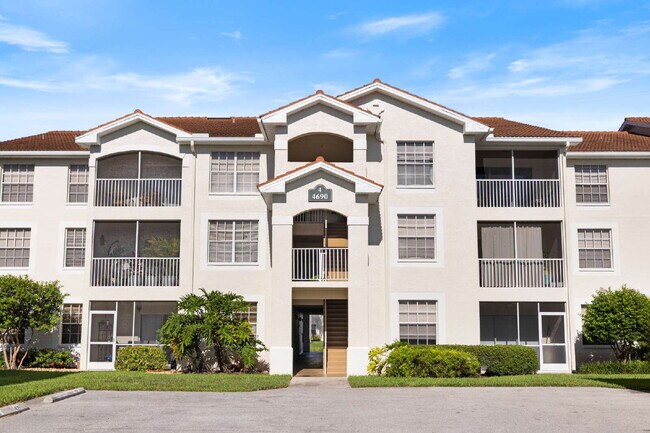 Building Photo - St Croix - two bedroom, two bath condo. Gr...