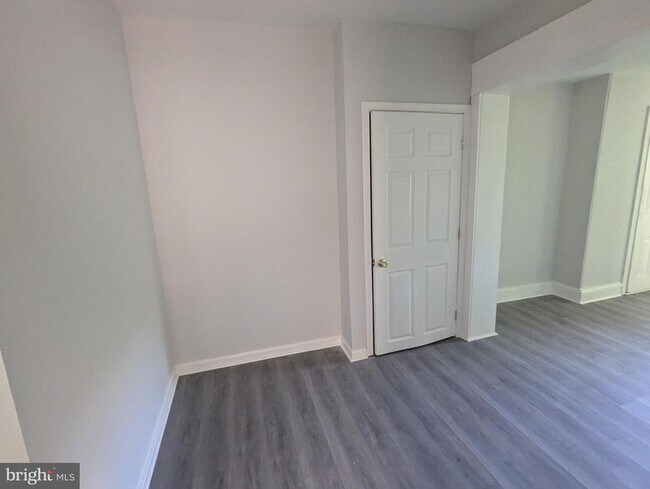 Building Photo - 657 N 37th St